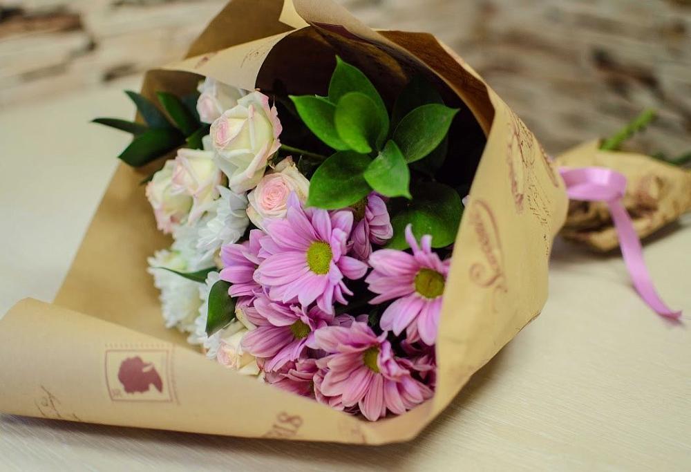 Букет цветов из: Розы и Хризантемы в Красный Яр Тульская область