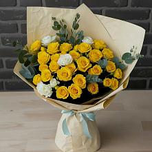 Букет цветов из:  Розы в Красный Яр Тульская область