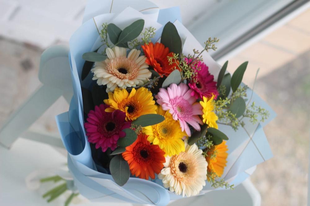 Букет цветов из: Герберы в Красный Яр Тульская область