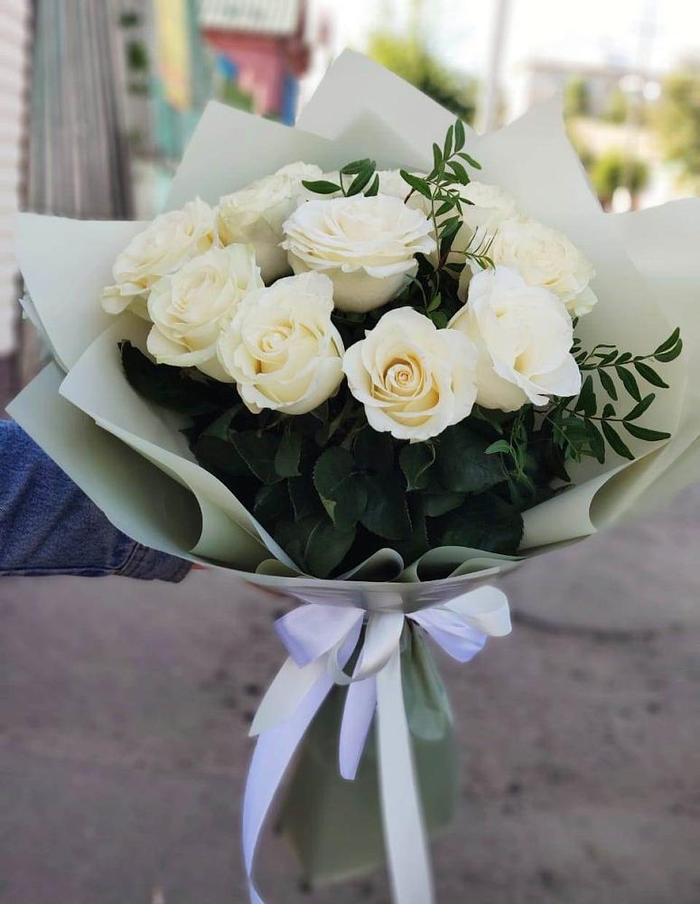 Букет Белые розы Проуд в Красный Яр Тульская область