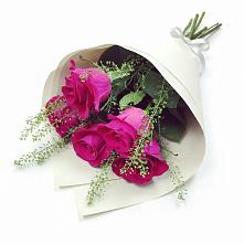 Букет цветов из:  Розы в Красный Яр Тульская область