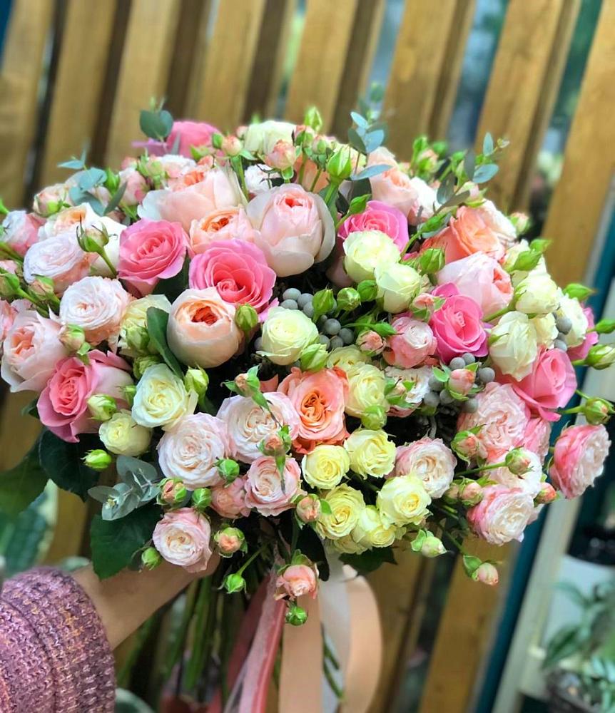 Букет цветов из: Розы в Красный Яр Тульская область