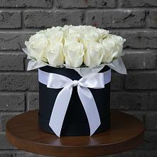 Цветочная композиция из Розы в шляпной коробке в Красный Яр Тульская область