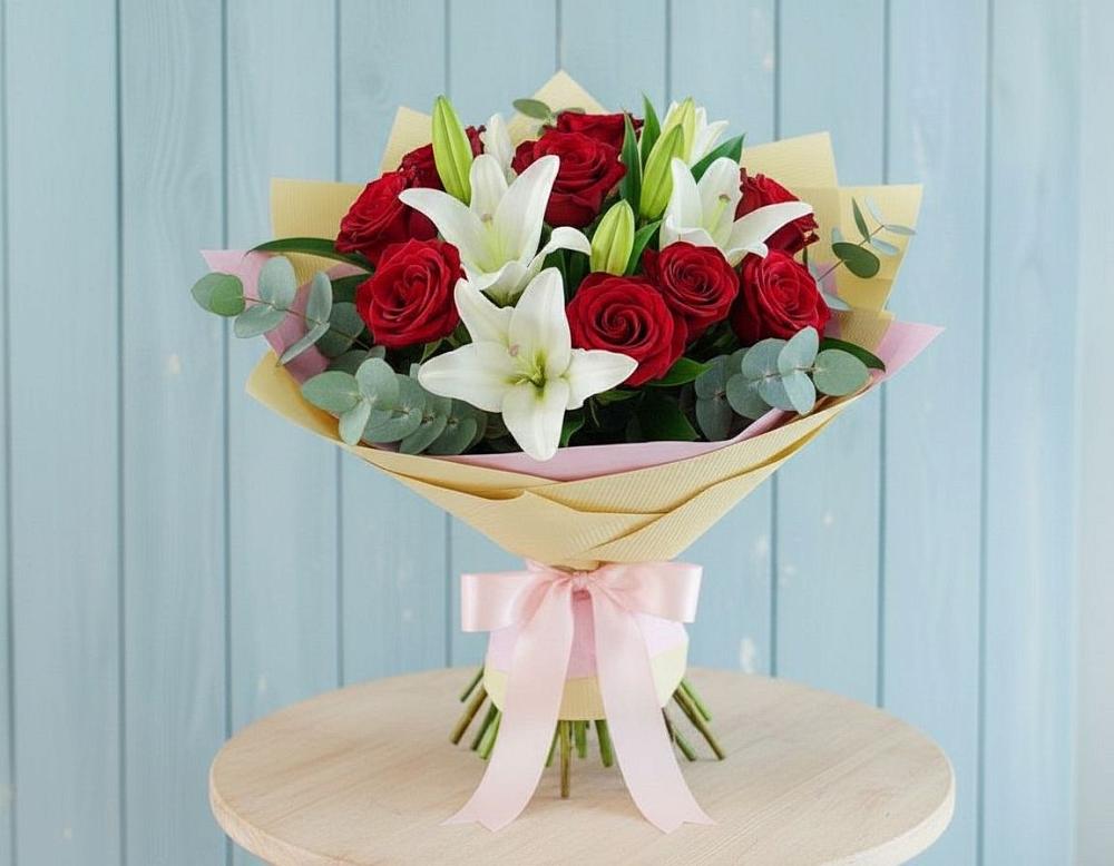 Букет цветов из: Лилии и Розы в Красный Яр Тульская область